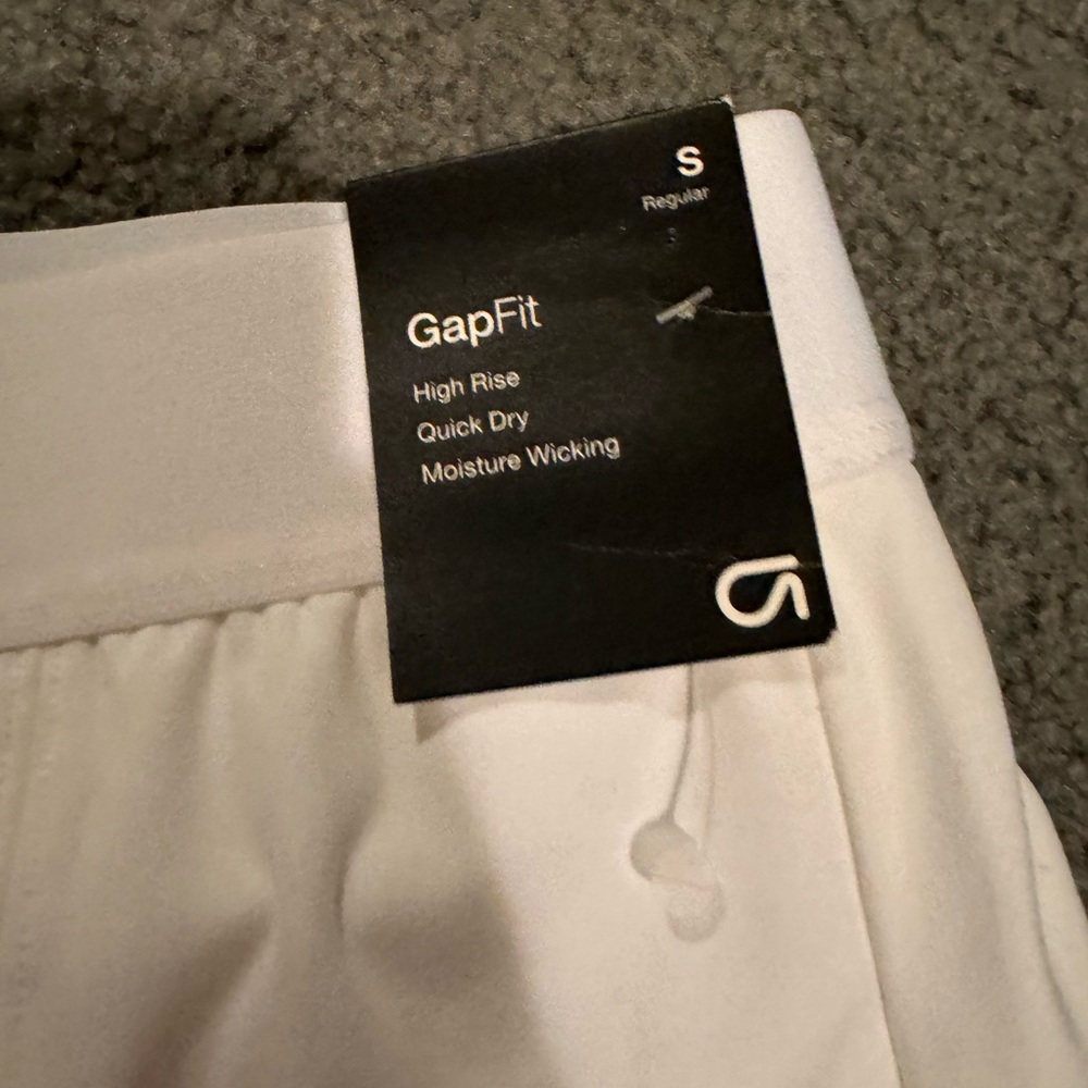 GapFit Eclipse Split-Front Exercise Skort